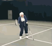 tennis-old-lady
